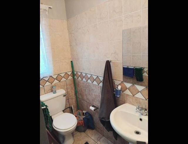 1 BEDROOM PROPERTY TO RENT IN DASSIE RAND